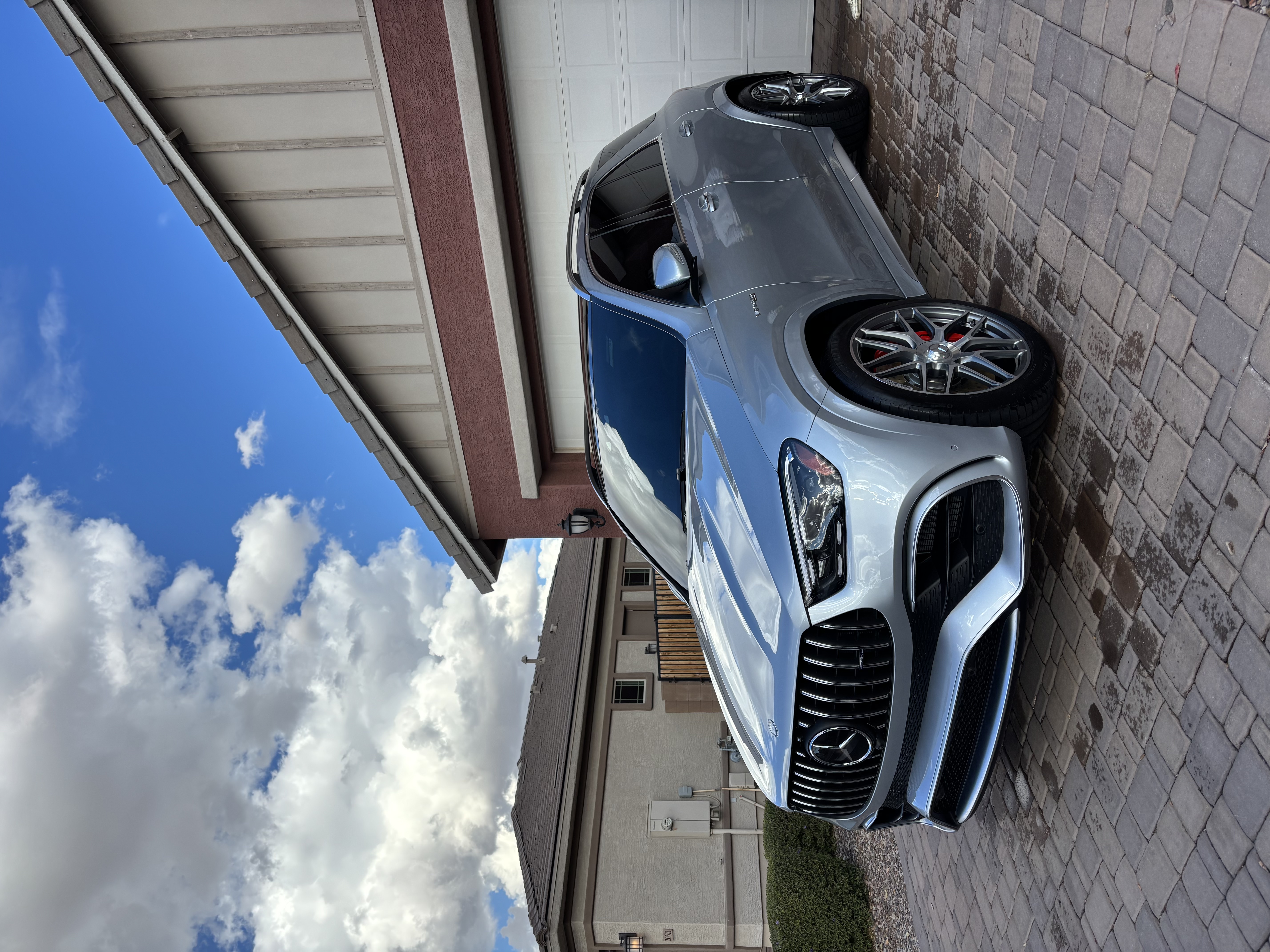 Mercedes SUV with ceramic coating